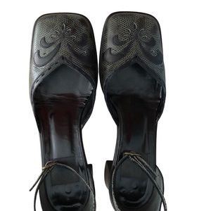 Anna Sui Mary Jane shoes, Italy, black and green, square toe, 38 or 7.5